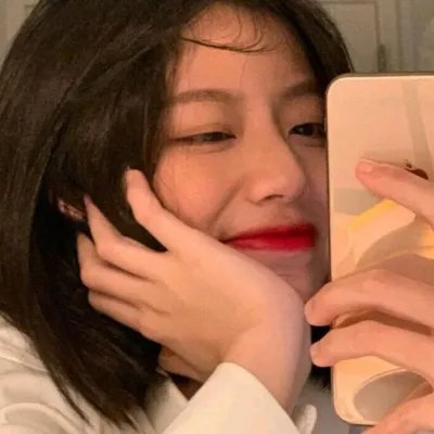 春色无边满杏林